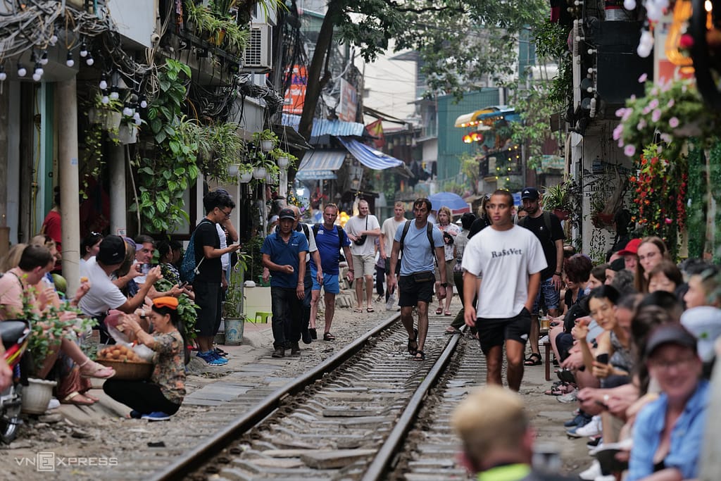 La rue du train de Hanoi : expérience unique à mettre sur votre liste de choses à faire en Asie du Sud-Est