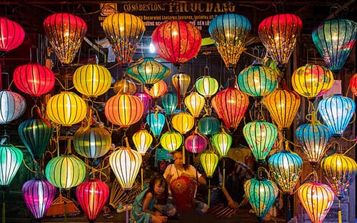 Marché aux lanternes de Hoi An et la tradition des lanternes de la vieille ville de Hoi An Marché aux lanternes de Hoi An et la tradition des lanternes de la vieille ville de Hoi An