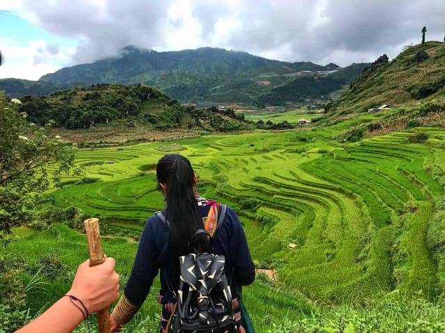 Faut-il faire un trekking à Sapa sans guide ou non ? Randonnée Sapa 3 Jours 2 nuits - Logement chez habitant authentique/ Trek Niveau Soutenu avec Guide francophone – $ 90/ par personne / 3 jours