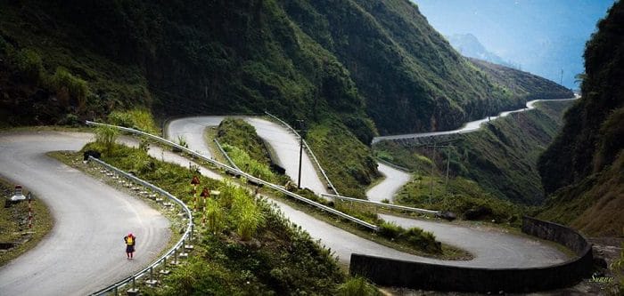 Le col de Tham Ma - Le col sinueux de montagne à Ha Giang