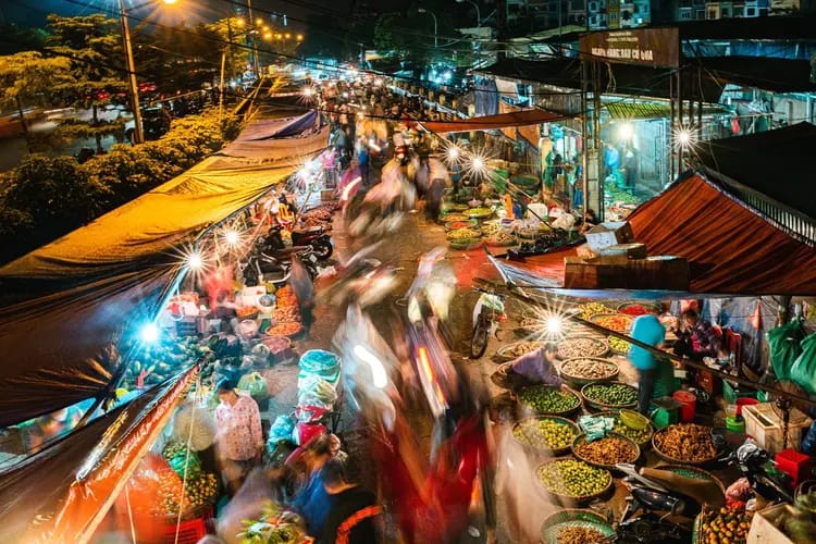Marché Long Bien