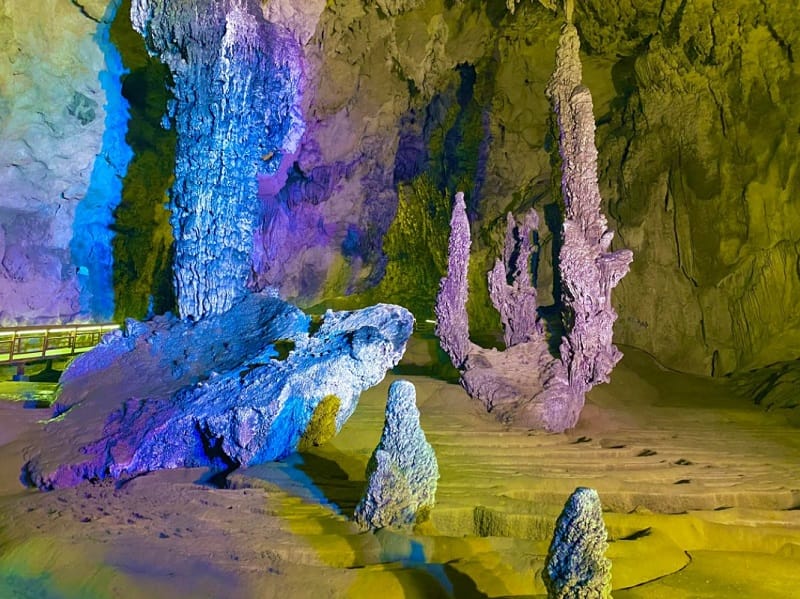 grotte de Nguom Ngao